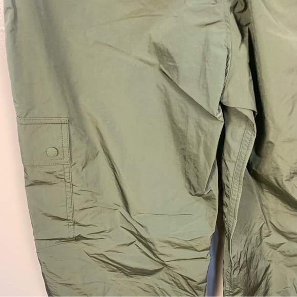 PINK Victoria Secret Parachute Campus Cargo Pants - Picture 7 of 12